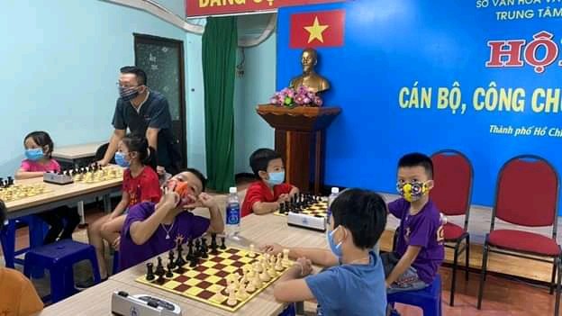 Lớp học cờ vua cho trẻ em HCM - Royal Chess
