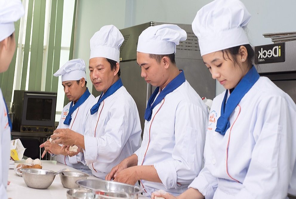 TOP 5 trường dạy đầu bếp tốt nhất TPHCM 3