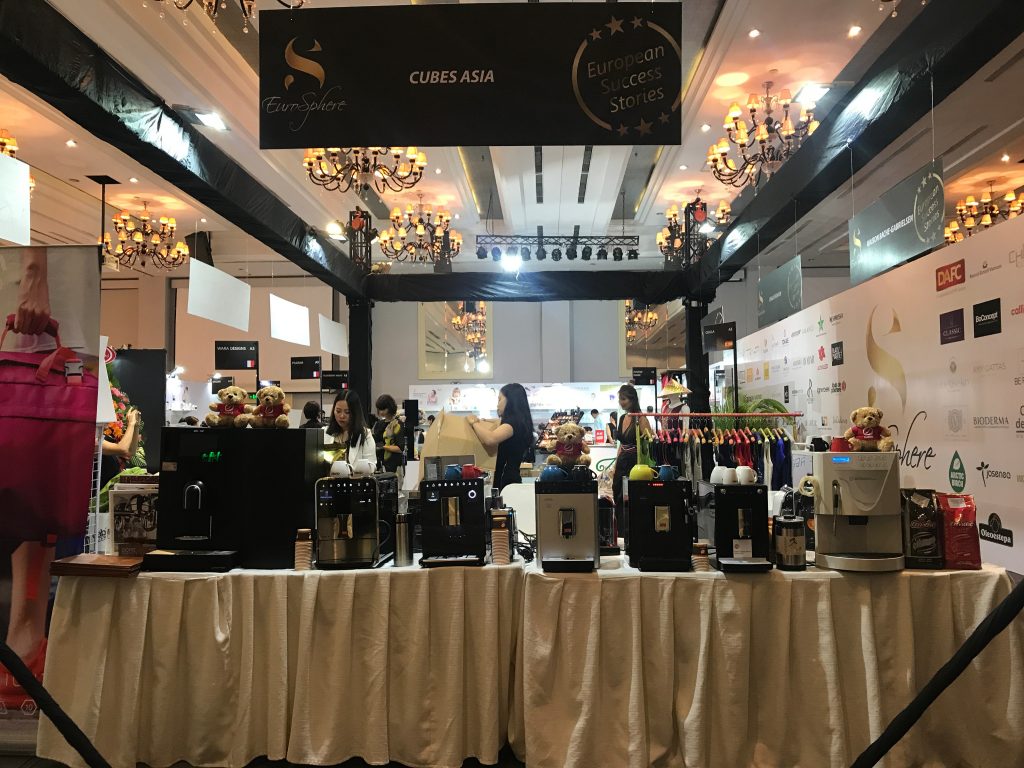 Cửa hàng bán máy pha cà phê tại TPHCM – Cubes Asia