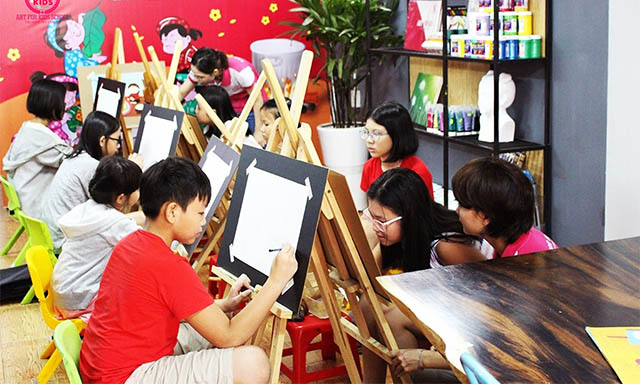 Trung tâm dạy vẽ thiếu nhi Art For Kids