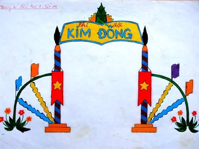 Vẽ tranh trang trí cổng lều trại lớp 8